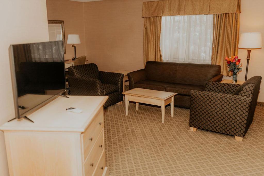 Wallace Inn Екстер'єр фото