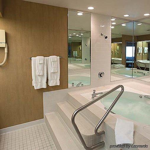 Wallace Inn Екстер'єр фото