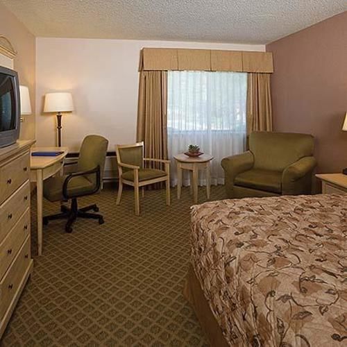 Wallace Inn Екстер'єр фото
