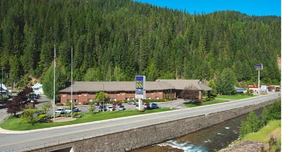 Wallace Inn Екстер'єр фото